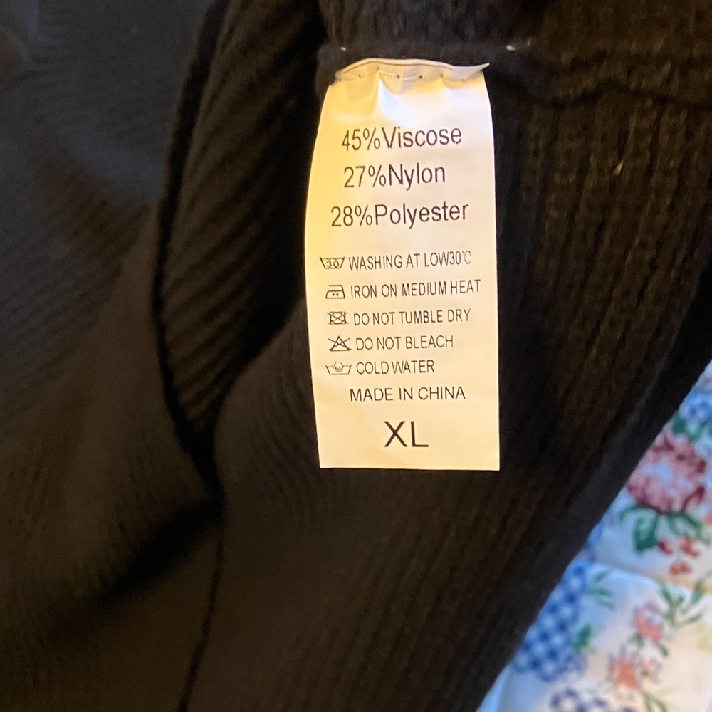 Women’s Black Collared Sweater - Picture 5 of 6